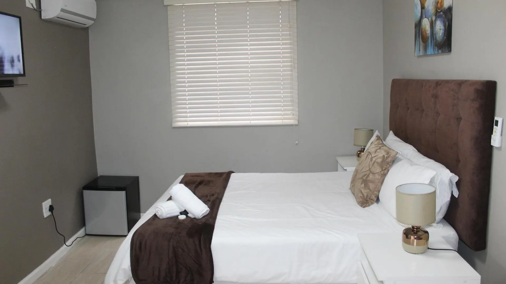 103Onwallace Self Catering Guest House Cape Town