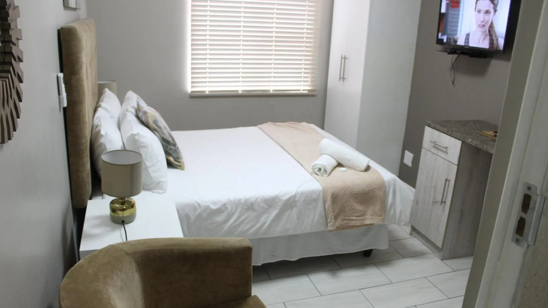 103Onwallace Self Catering Guest House Cape Town